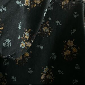 KITH SS 2022 GREEN FLORAL SWEATSHIRT IN PERFECT CONDITION! UNISEX